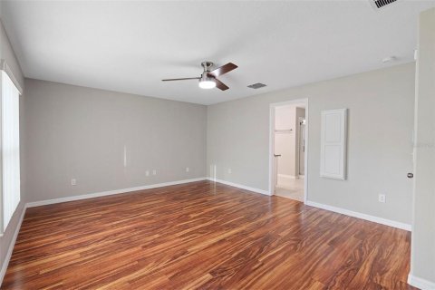 House in FREEDOM CROSSINGS PRESERVE

 in Ocala, Florida 4 bedrooms, 241.36 sq.m. № 1532345 - photo 14