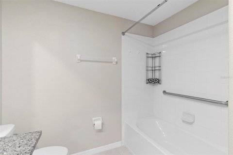 House in FREEDOM CROSSINGS PRESERVE

 in Ocala, Florida 4 bedrooms, 241.36 sq.m. № 1532345 - photo 17