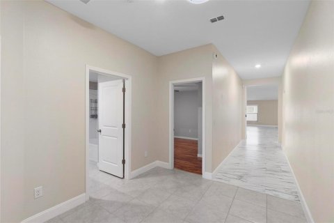 House in FREEDOM CROSSINGS PRESERVE

 in Ocala, Florida 4 bedrooms, 241.36 sq.m. № 1532345 - photo 11