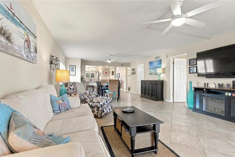 Copropriété à vendre à Seminole, Floride: 2 chambres, 118.91 m2 № 2403471 - photo 10