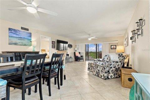 Copropriété à vendre à Seminole, Floride: 2 chambres, 118.91 m2 № 2403471 - photo 5