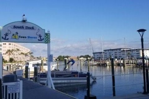 Condo in Gulfport, Florida, 2 bedrooms № 2166306 - photo 27
