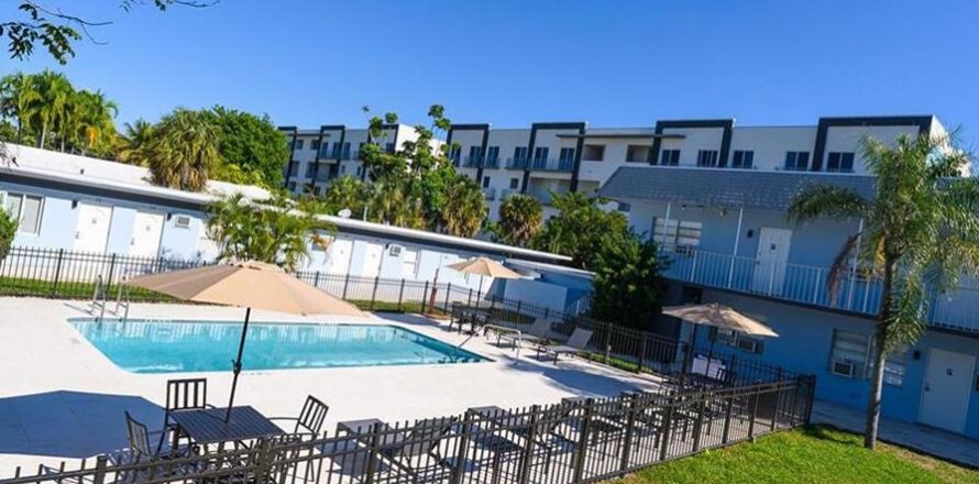 Apartment in Fort Lauderdale, Florida 1 bedroom, 65.03 sq.m. № 2192260