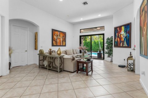 House in Coral Springs, Florida 5 bedrooms, 280.56 sq.m. № 2186600 - photo 8