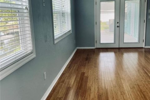 House in New Smyrna Beach, Florida 2 bedrooms, 152.36 sq.m. № 1652035 - photo 14