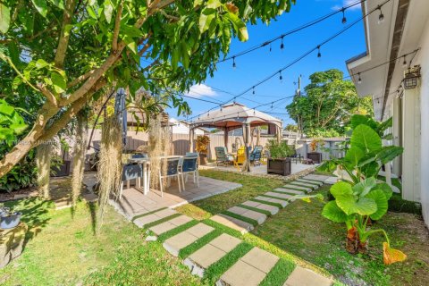 Casa en venta en Cutler Bay, Florida, 4 dormitorios, 181.81 m2 № 1937756 - foto 30