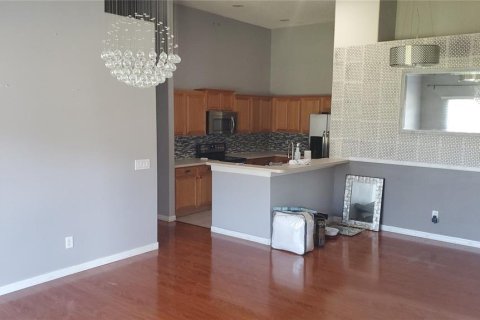 Townhouse in Orlando, Florida 3 bedrooms, 124.58 sq.m. № 1807970 - photo 3