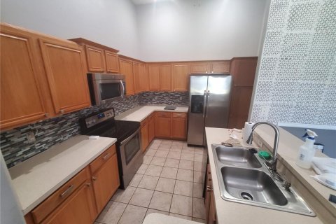 Townhouse in Orlando, Florida 3 bedrooms, 124.58 sq.m. № 1807970 - photo 4