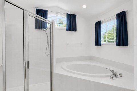 House in Spring Hill, Florida 3 bedrooms, 186.08 sq.m. № 2218336 - photo 17