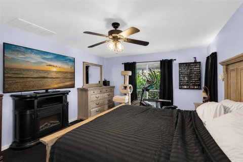 House in Spring Hill, Florida 3 bedrooms, 186.08 sq.m. № 2218336 - photo 13