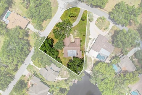 Casa en Homosassa, Florida 3 dormitorios, 169.36 m2 № 2132468