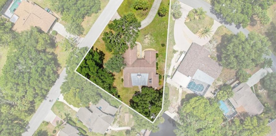 Villa ou maison à Homosassa, Floride 3 chambres, 169.36 m2 № 2132468