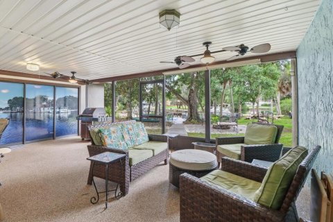 Villa ou maison à vendre à Homosassa, Floride: 3 chambres, 169.36 m2 № 2132468 - photo 4