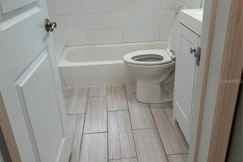 Villa ou maison à louer à Tampa, Floride: 3 chambres, 113.53 m2 № 1835351 - photo 3