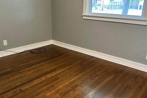 Villa ou maison à louer à Tampa, Floride: 3 chambres, 113.53 m2 № 1835351 - photo 4