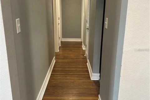 Villa ou maison à louer à Tampa, Floride: 3 chambres, 113.53 m2 № 1835351 - photo 5