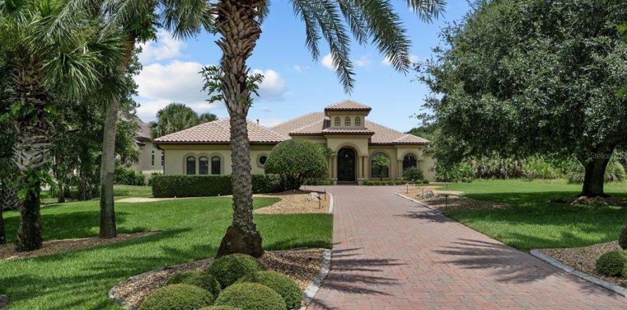 House in Palm Coast, Florida 3 bedrooms, 386.19 sq.m. № 1835143