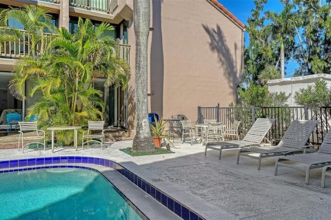 Condominio en venta en Sarasota, Florida, 1 dormitorio, 60.94 m2 № 2151699 - foto 22