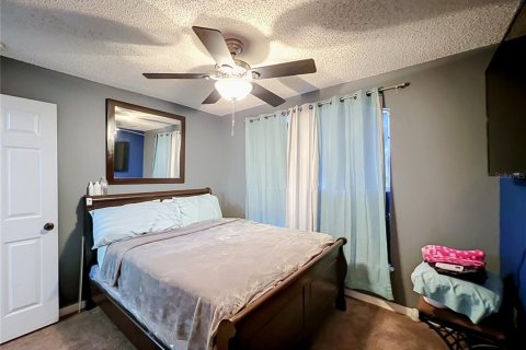 House in Orlando, Florida 3 bedrooms, 135.08 sq.m. № 2217850 - photo 19