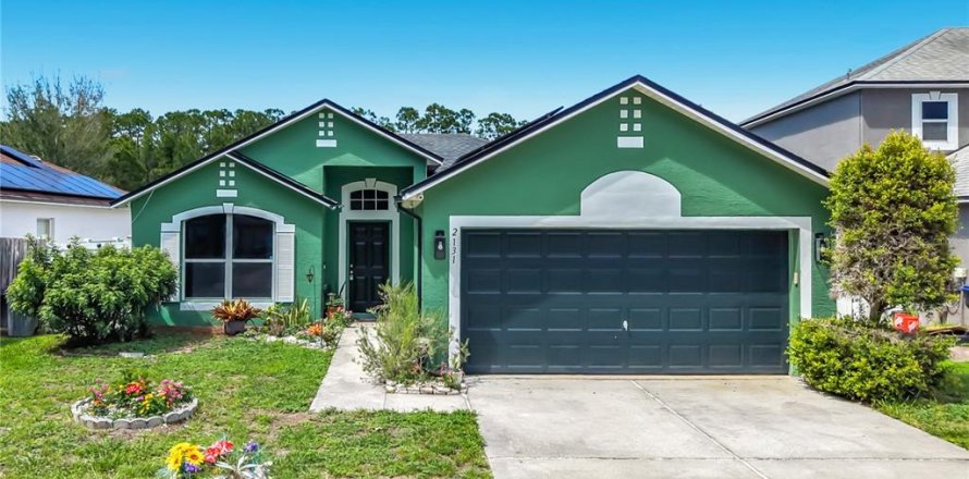 House in Orlando, Florida 3 bedrooms, 135.08 sq.m. № 2217850