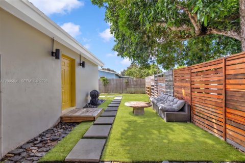 Villa ou maison à louer à Miami Gardens, Floride: 3 chambres, 91.79 m2 № 2390013 - photo 21