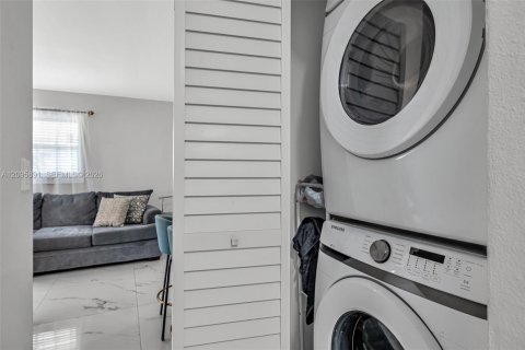 Villa ou maison à louer à Miami Gardens, Floride: 3 chambres, 91.79 m2 № 2390013 - photo 19