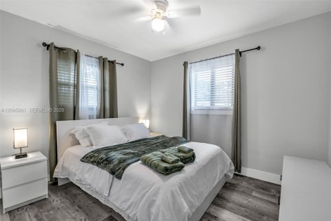 Villa ou maison à louer à Miami Gardens, Floride: 3 chambres, 91.79 m2 № 2390013 - photo 18