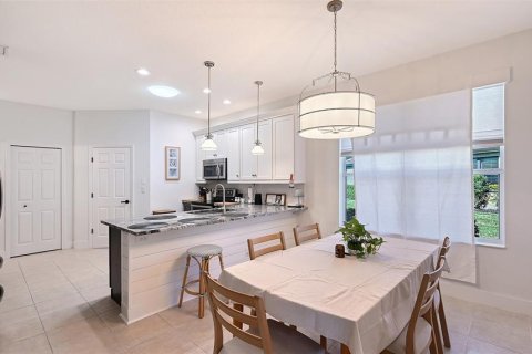 Villa ou maison à vendre à Sarasota, Floride: 3 chambres, 219.16 m2 № 2436688 - photo 10