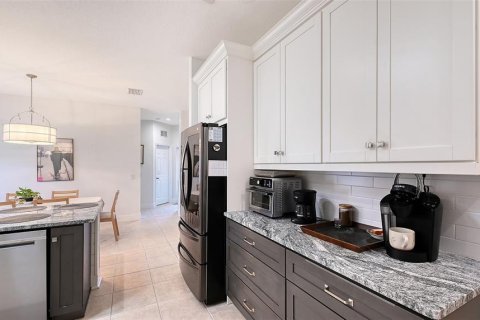 Villa ou maison à vendre à Sarasota, Floride: 3 chambres, 219.16 m2 № 2436688 - photo 13