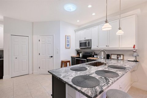 Villa ou maison à vendre à Sarasota, Floride: 3 chambres, 219.16 m2 № 2436688 - photo 11