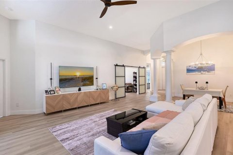 Villa ou maison à vendre à Sarasota, Floride: 3 chambres, 219.16 m2 № 2436688 - photo 8