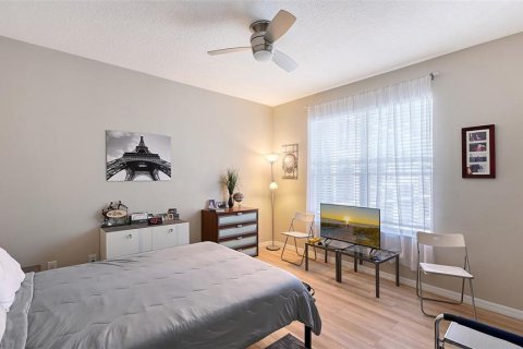 Villa ou maison à vendre à Sarasota, Floride: 3 chambres, 219.16 m2 № 2436688 - photo 18