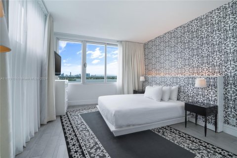 Condominio en venta en Miami Beach, Florida, 2 dormitorios, 101.08 m2 № 1697792 - foto 19