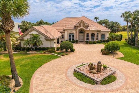 House in Palm Coast, Florida 4 bedrooms, 385.45 sq.m. № 1878274 - photo 1