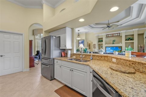 Villa ou maison à vendre à Port Charlotte, Floride: 4 chambres, 237.83 m2 № 1690628 - photo 13