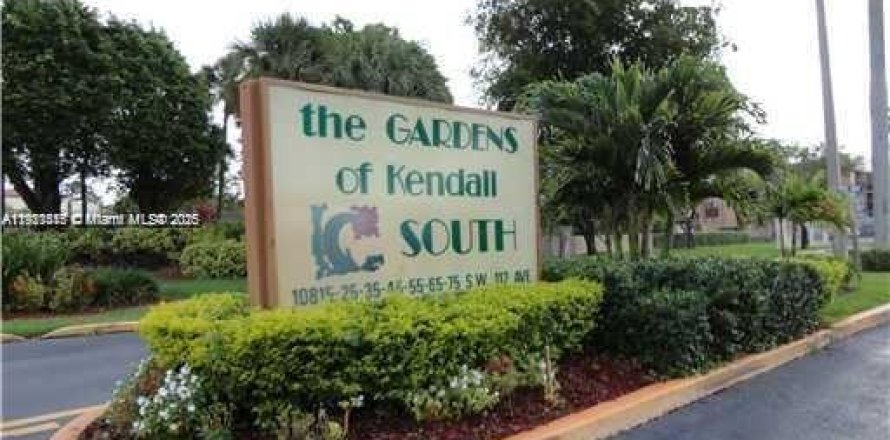 Condo in Miami, Florida, 2 bedrooms  № 1975284