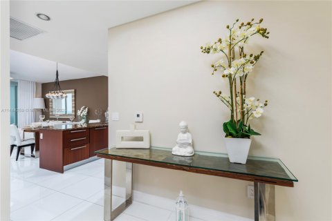 Снять в аренду кондоминиум в Санни-Айлс-Бич, Флорида 3 спальни, 183.39м2, № 2022955 - фото 24