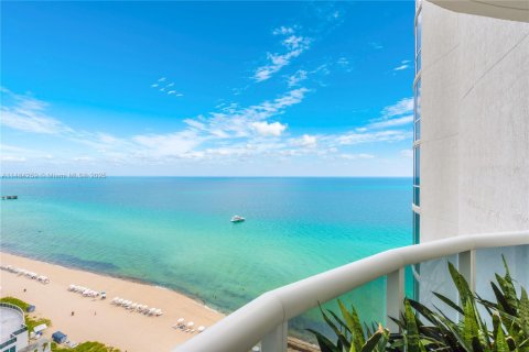 Снять в аренду кондоминиум в Санни-Айлс-Бич, Флорида 3 спальни, 183.39м2, № 2022955 - фото 28