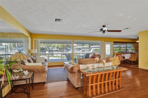 Villa ou maison à louer à Fort Lauderdale, Floride: 2 chambres, 130.06 m2 № 1989741 - photo 3