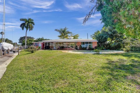 Villa ou maison à louer à Fort Lauderdale, Floride: 2 chambres, 130.06 m2 № 1989741 - photo 22
