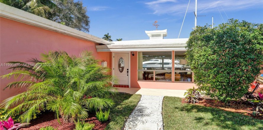 Villa ou maison à Fort Lauderdale, Floride 2 chambres, 130.06 m2 № 1989741