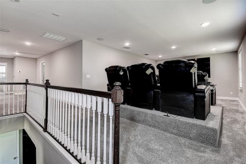 House in Thonotosassa, Florida 5 bedrooms, 338.91 sq.m. № 1721146 - photo 27