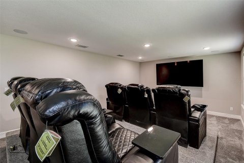 House in Thonotosassa, Florida 5 bedrooms, 338.91 sq.m. № 1721146 - photo 28