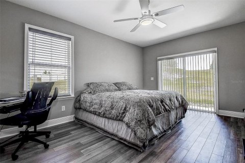 House in Thonotosassa, Florida 5 bedrooms, 338.91 sq.m. № 1721146 - photo 22