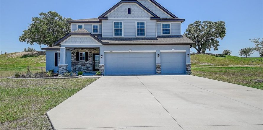 House in Thonotosassa, Florida 5 bedrooms, 338.91 sq.m. № 1721146