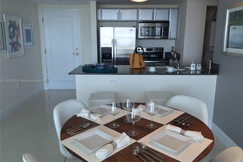 Снять в аренду кондоминиум в Майами, Флорида 2 спальни, № 1964981 - фото 16