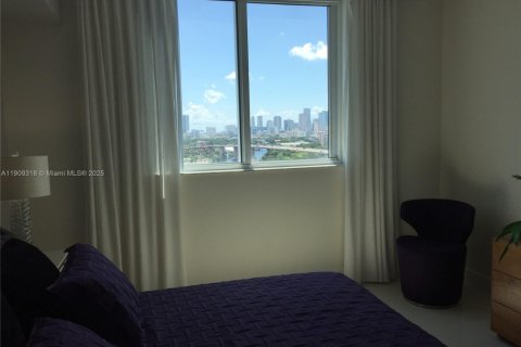 Снять в аренду кондоминиум в Майами, Флорида 2 спальни, № 1964981 - фото 5