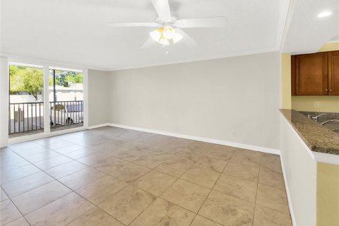 Condo in Sarasota, Florida, 1 bedroom  № 1773166 - photo 3