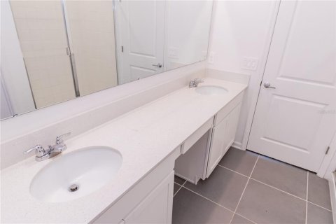 Casa en alquiler en Davenport, Florida, 5 dormitorios, 225.75 m2 № 1853087 - foto 14