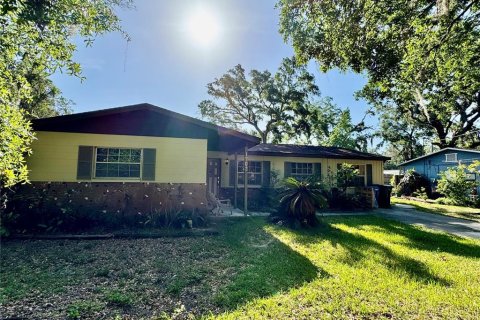 House in Brandon, Florida 3 bedrooms, 143.44 sq.m. № 1669898 - photo 2